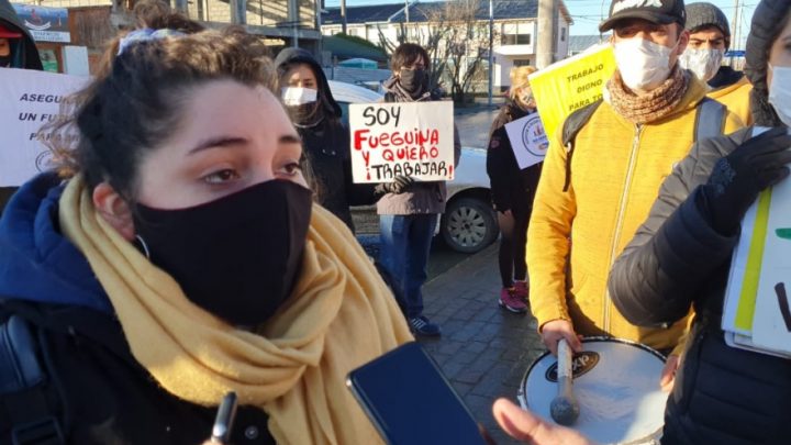 Jóvenes desempleados: “Queremos que prioricen a los fueguinos o a quien tenga 4 años de residencia”
