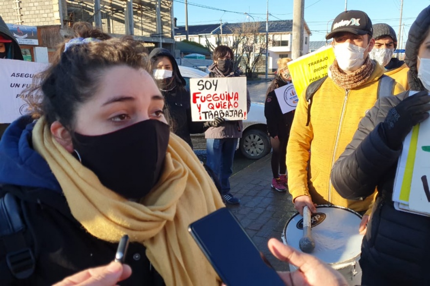 Jóvenes desempleados: “Queremos que prioricen a los fueguinos o a quien tenga 4 años de residencia”