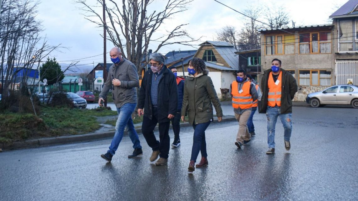 LA MUNICIPALIDAD ANTICIPÓ A LOS VECINOS Y VECINAS DEL BARRIO LOS MORROS EL PRÓXIMO PLAN DE OBRAS