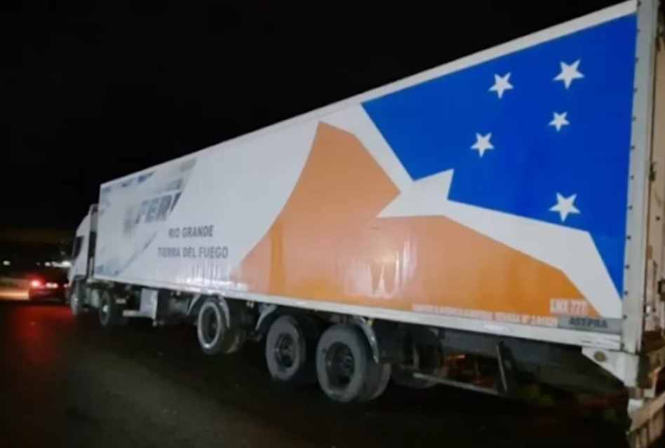 Camionero denuncio que le robaron 1 millón de pesos en efectivo y cheques