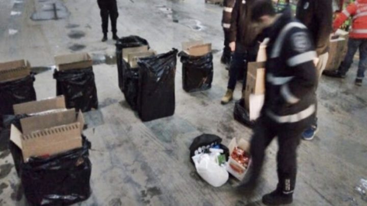 Tres Demorados Y Dos Vehiculos Secuestrados Por Contrabando De Cigarrillos