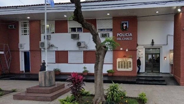 Detienen a dos policías acusados de abusar sexualmente de una menor en un patrullero
