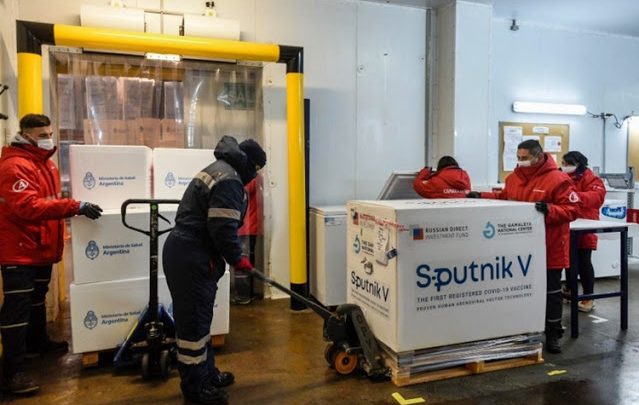 Llegan a TDF 3200 dosis de Sputnik, entre ellas 1400 son del componente 2