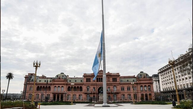 Cinco días de Duelo Nacional en homenaje a los muertos por coronavirus Cinco días de Duelo Nacional en homenaje a los muertos por coronavirus