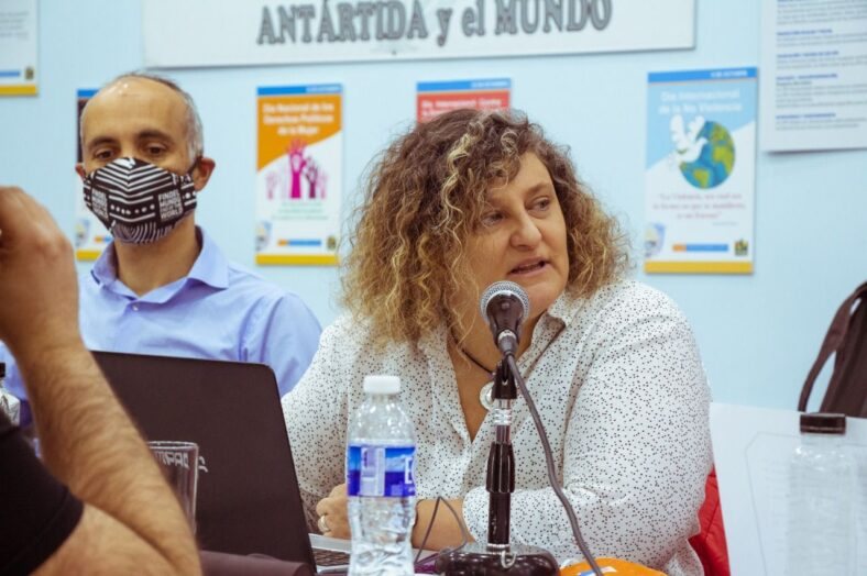 MARCHA ATRÁS, CASTIGLIONI: “NO SE PROHÍBE LA SALMONICULTURA, SE CONDICIONA LA PRODUCCION” MARCHA ATRÁS, CASTIGLIONI: “NO SE PROHÍBE LA SALMONICULTURA, SE CONDICIONA LA PRODUCCION”