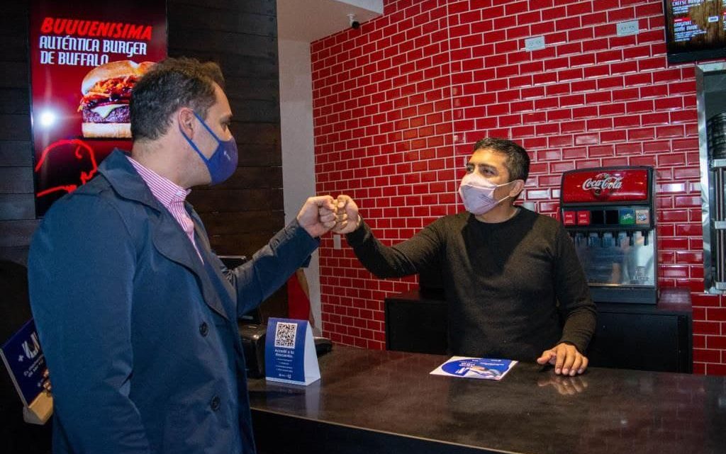 LA MUNICIPALIDAD ACOMPAÑA A LOS NUEVOS EMPRENDIMIENTOS DE LA CIUDAD LA MUNICIPALIDAD ACOMPAÑA A LOS NUEVOS EMPRENDIMIENTOS DE LA CIUDAD