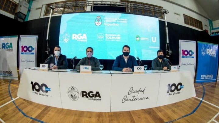 TRATAMIENTO DE RESIDUOS: CABANDIÉ Y LOS INTENDENTES FIRMARON UN HISTÓRICO CONVENIO