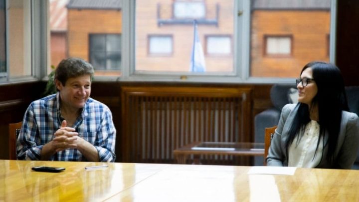 Trabajadores responsabilizan a Melella y a Hruby por la caótica situación en la OSEF