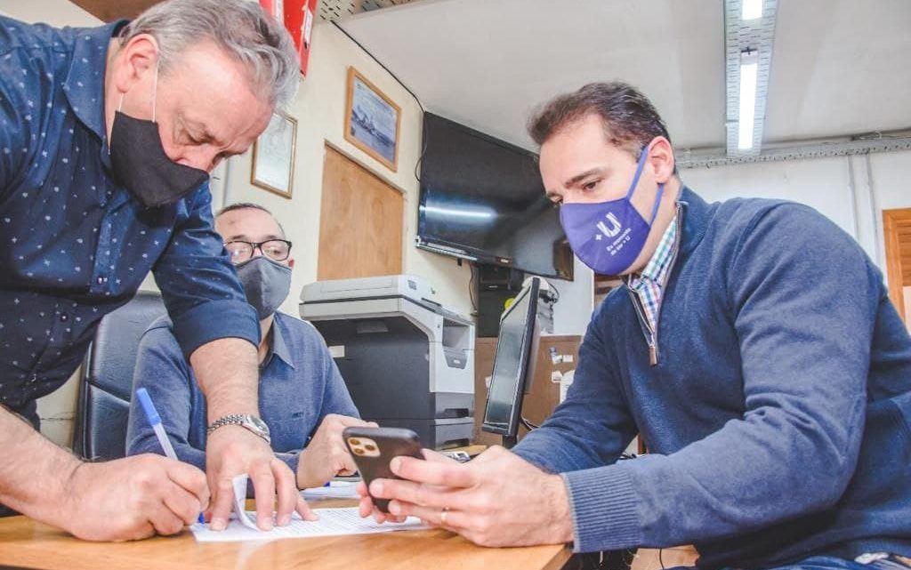 INTEGRANTES DE LA ASOCIACIÓN DE PROPIETARIOS DE TAXIS ACCEDIERON A LA TARJETA +U INTEGRANTES DE LA ASOCIACIÓN DE PROPIETARIOS DE TAXIS ACCEDIERON A LA TARJETA +U
