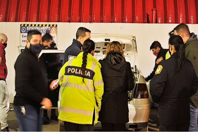 Dos personas detenidas por robo de mercaderia en supermercado