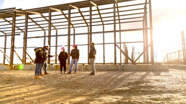 Gobierno avanza con las obras de agua y cloacas en el barrio Arraigo Sur de Río Grande