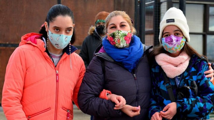 JÓVENES DE KAU YAK DISFRUTARON DEL PASEO POR EL CANAL BEAGLE