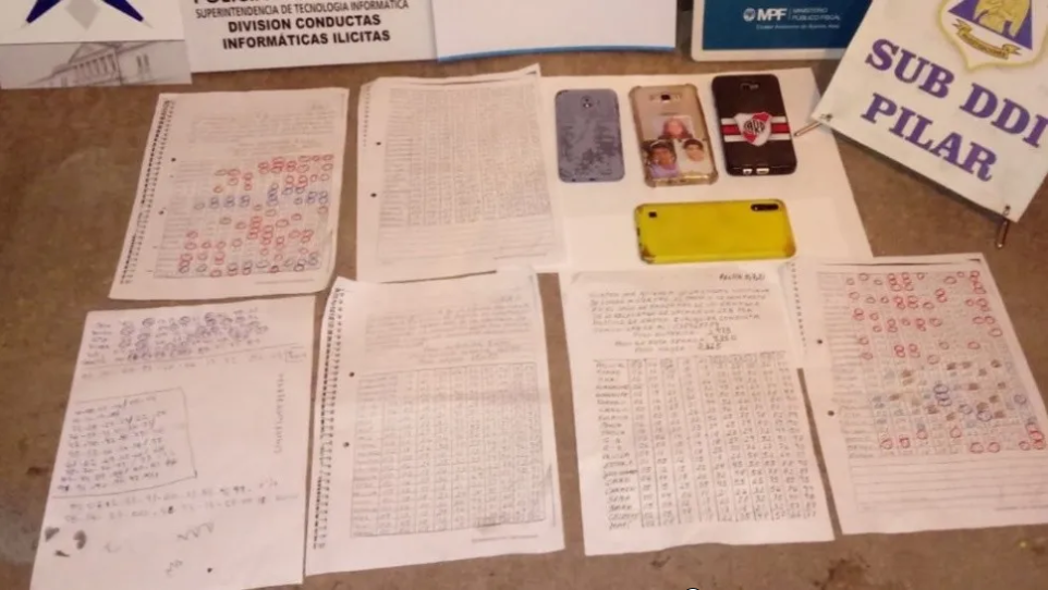 De día era una humilde empleada doméstica: a la noche, la «capa» de bingo clandestino