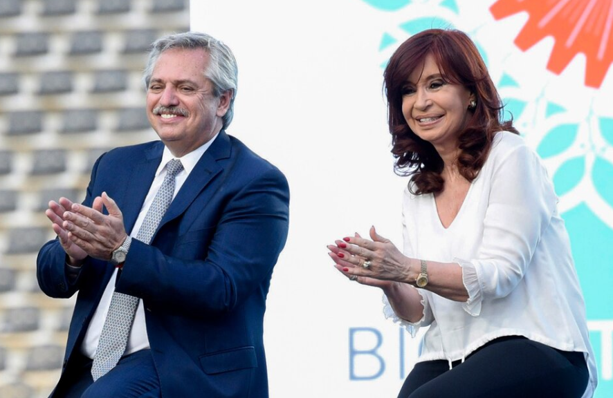 Cristina Kirchner y Alberto Fernández compartirán un acto de entrega de casas