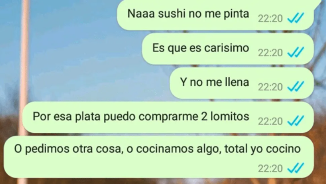 Una chica lo invitó a comer sushi, él propuso pedir otra cosa porque era «carísimo», pero ella le hizo un desconcertante planteo