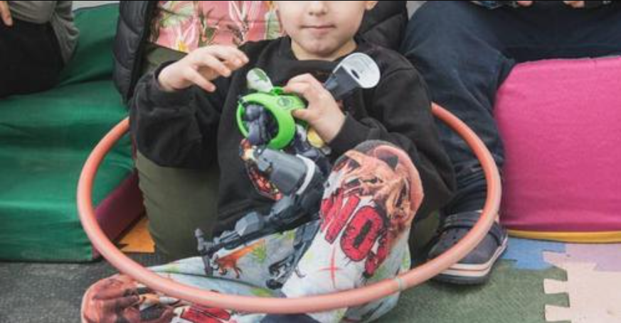 En el Mes de las Infancias, se entregaron regalitos a los niños de Terapia Asistida con Perros En el Mes de las Infancias, se entregaron regalitos a los niños de Terapia Asistida con Perros