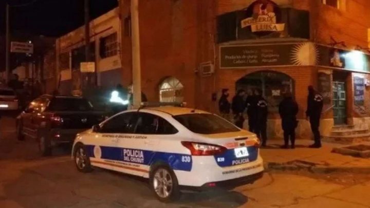 Chubut: dos hermanos de 12 y 16 años mataron a su papá de una puñalada en el pecho