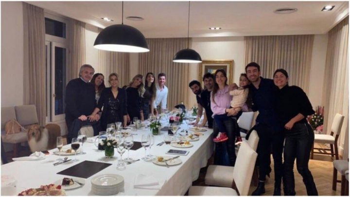 Cafiero reconoció que la foto en Olivos es real: «Fue un error»