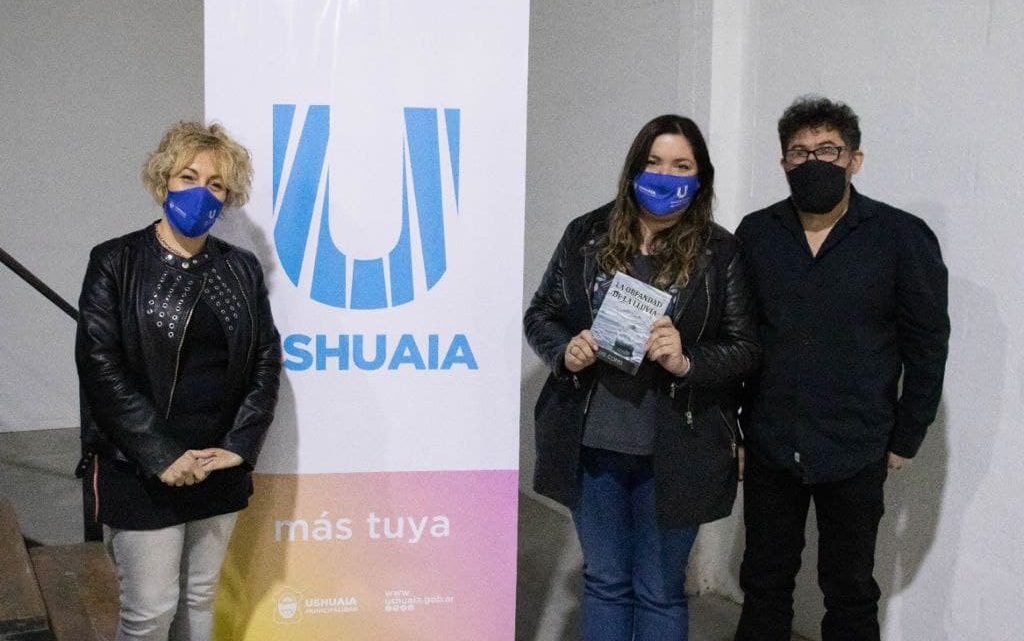 SE PRESENTÓ EL NUEVO LIBRO DE LUIS COMIS EN ARTICULACIÓN CON LA MUNICIPALIDAD