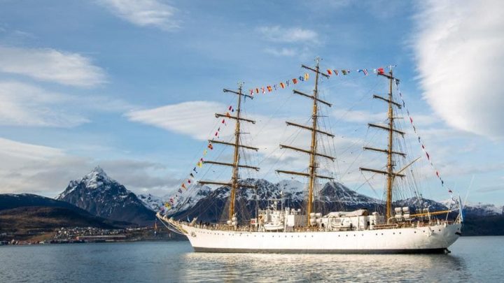 LA MUNICIPALIDAD DE USHUAIA DIO LA BIENVENIDA A LA FRAGATA LIBERTAD