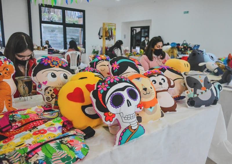 LA EXPO NIÑEZ DE LA MUNICIPALIDAD DE USHUAIA FUE UNA MUY BUENA OPCIÓN PARA VECINOS, VECINAS Y FERIANTES