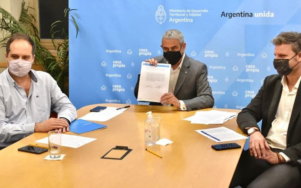 FUERTE RECONOCIMIENTO DE NACIÓN A LA GESTIÓN DE HÁBITAT DEL INTENDENTE WALTER VUOTO