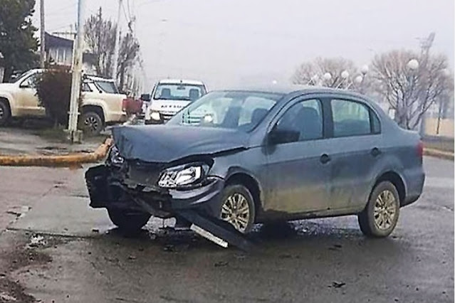 Triple choque sin lesionados Triple choque sin lesionados