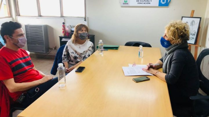 LA FUNDACIÓN “COMO VOS, YO” Y LA MUNICIPALIDAD DE USHUAIA COORDINAN LA REALIZACIÓN DE UN TALLER DE BRAILLE