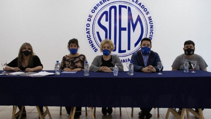 TALLER DE LENGUA DE SEÑAS DESTINADO A TRABAJADORAS Y TRABAJADORES