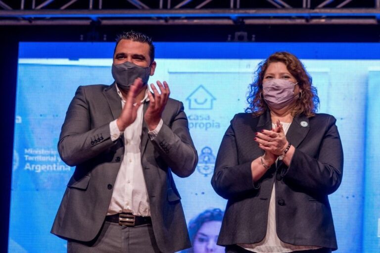 “Con Carolina vamos lograr las conquistas que nos faltan y superar así las injusticias que nos duelen”