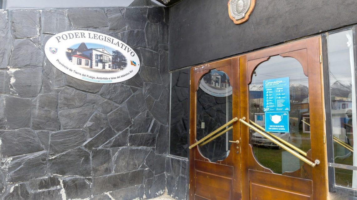 Legisladores recibirán a representantes de colegios públicos de gestión privada