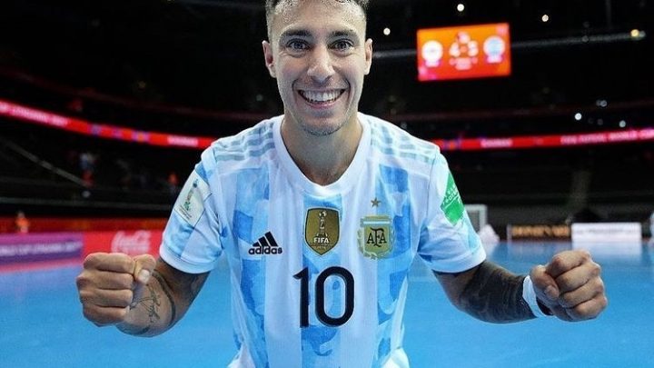 Argentina enfrenta a Brasil en busca de la final del mundo