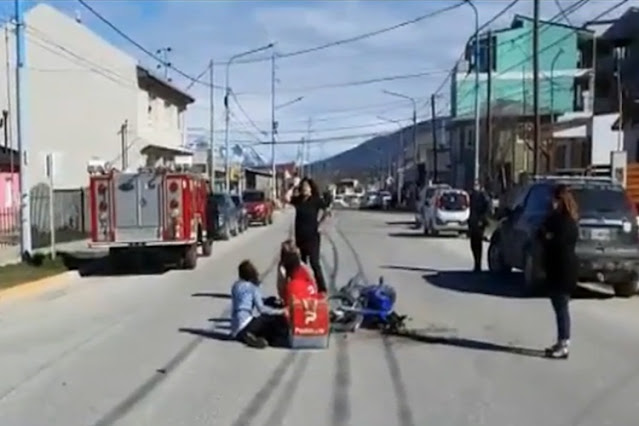Choque en Alem y Ponton Rio Negro, un motociclista lesionado Choque en Alem y Ponton Rio Negro, un motociclista lesionado