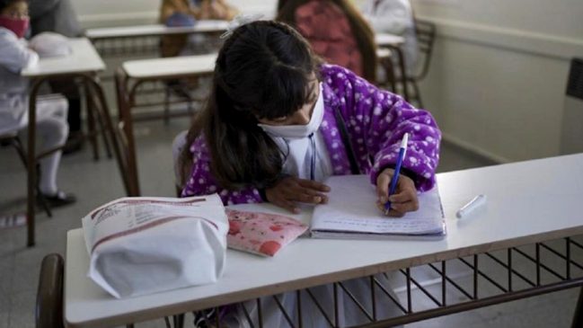 Presencialidad: el regreso de los trabajadores estatales y el cuidado retorno a las aulas