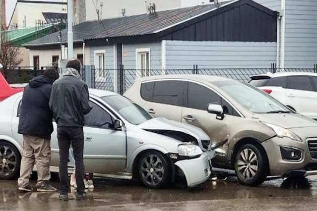 Colisión con una menor lesionada trasladada al Hospital