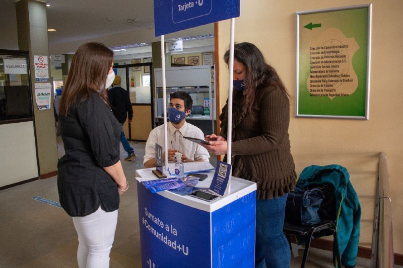 COMENZÓ A FUNCIONAR EL STAND DE LA TARJETA + U EN CORONADO