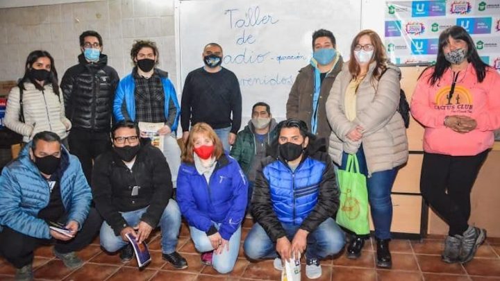 LA MUNICIPALIDAD DE USHUAIA DICTA EL TALLER DE OPERACIÓN TÉCNICA DE RADIO ANALÓGICA Y DIGITAL