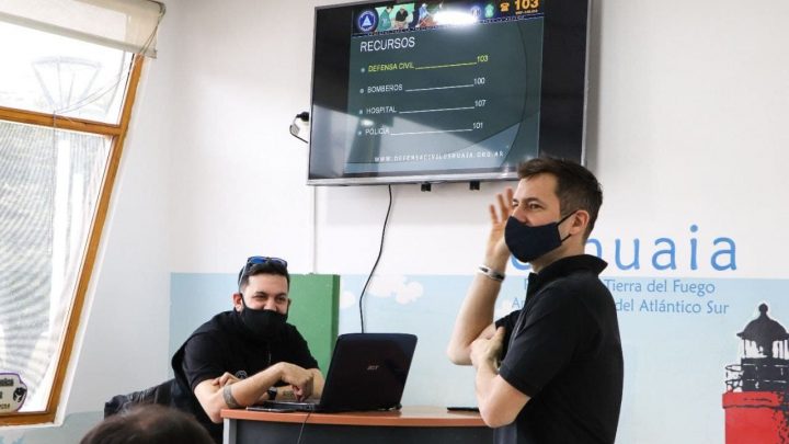 TURISMO DE USHUAIA CAPACITÓ A SU PERSONAL SOBRE  REANIMACIÓN CARIOPULMONAR (RCP) A TRAVÉS DE DEFENSA CIVIL