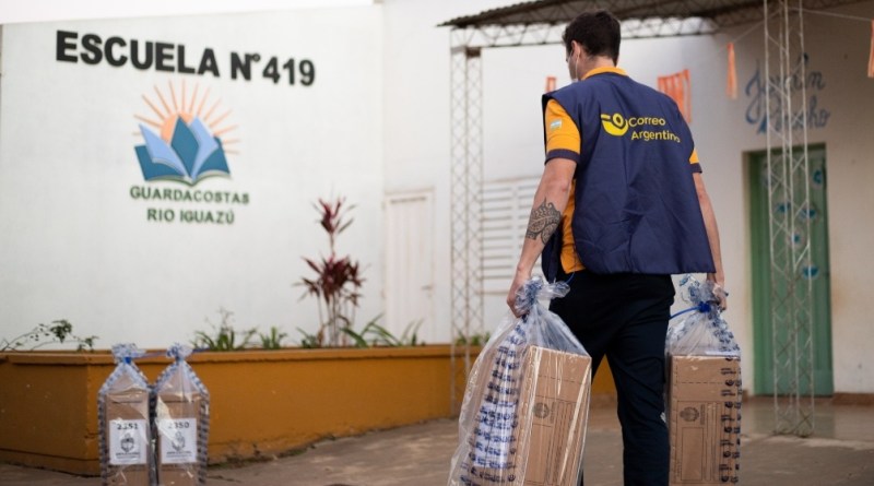 Comenzó el operativo para repartir más de 100.000 urnas en todo el país