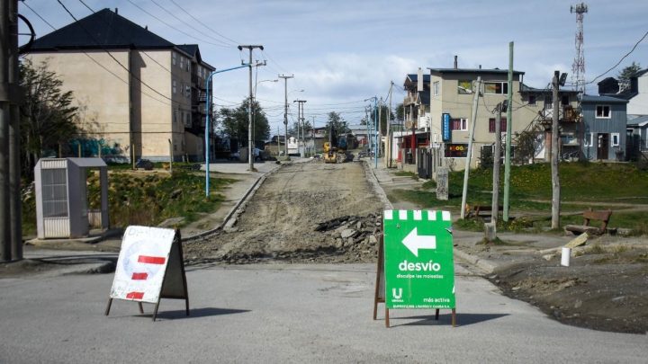 LA MUNICIPALIDAD DE USHUAIA INICIÓ LOS TRABAJOS EN EL BARRIO LOS MORROS