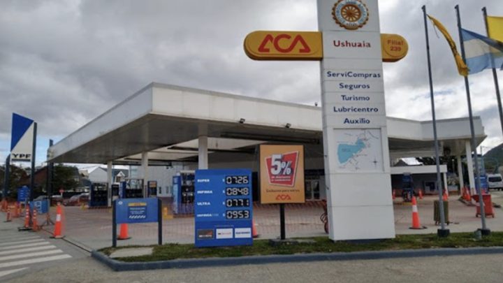 Estacion de servicio del ACA, cerrada por tiempo indeterminado