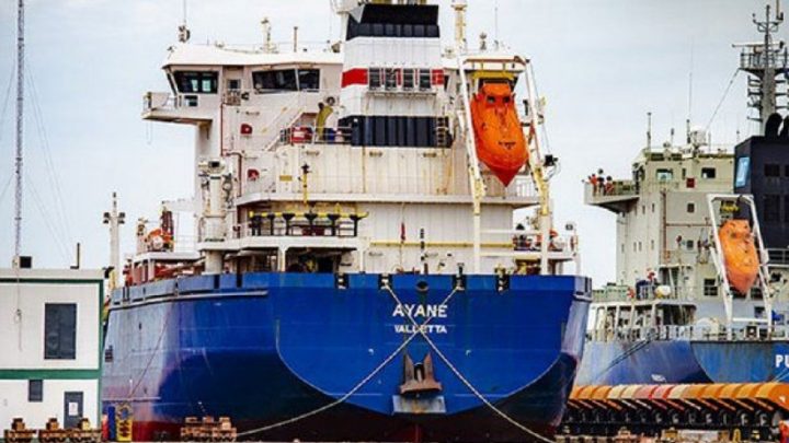 Río de la Plata: un marinero mató a tiros al capitán y primer oficial de un buque a la altura de Ensenada