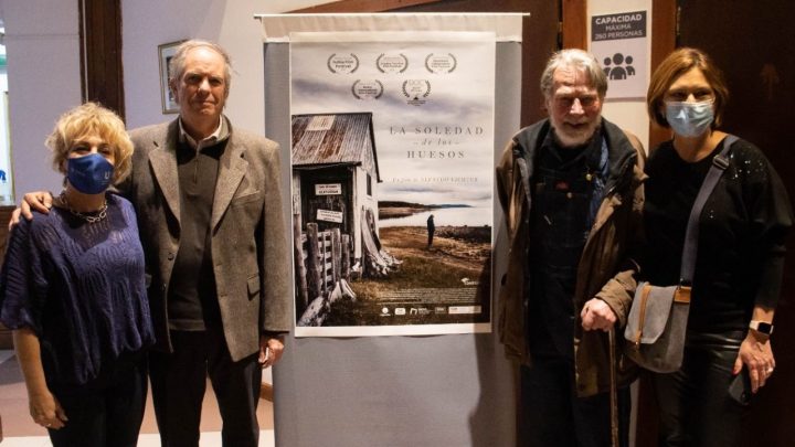LA MUNICIPALIDAD DE USHUAIA PRESENTÓ EL FILM “LA SOLEDAD DE LOS HUESOS” DE ALFREDO LICHTER