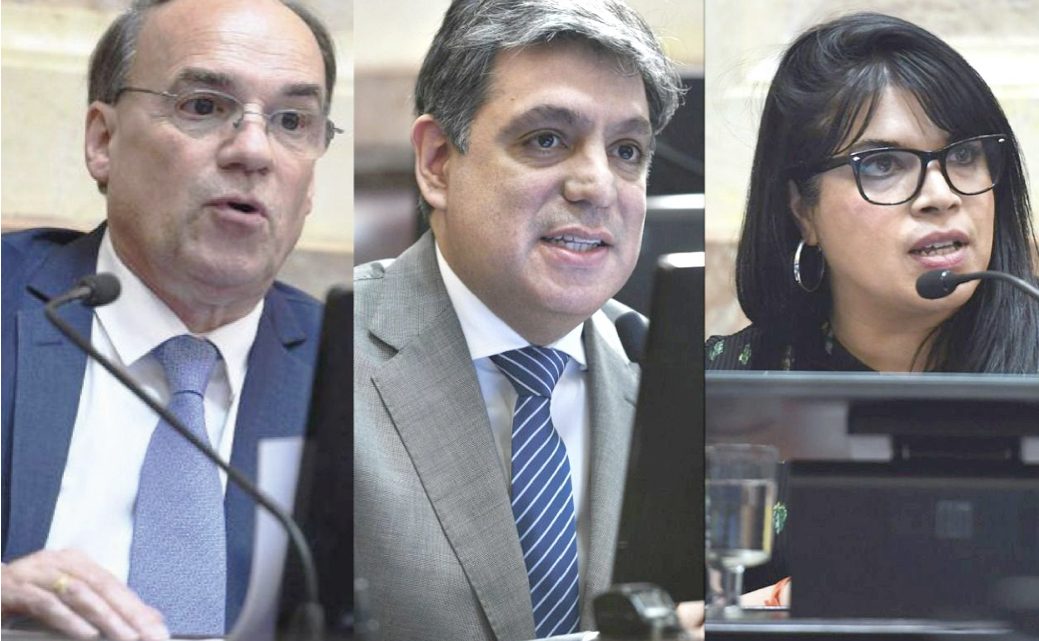 Fuerte y unánime defensa de los senadores fueguinos ante la pretensión del gobierno chileno Fuerte y unánime defensa de los senadores fueguinos ante la pretensión del gobierno chileno