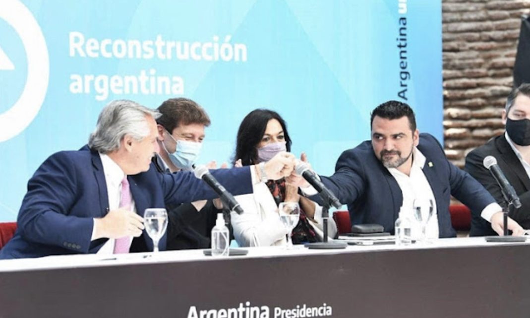 Vuoto: El presidente aposto por el crecimiento y la producción en TDF