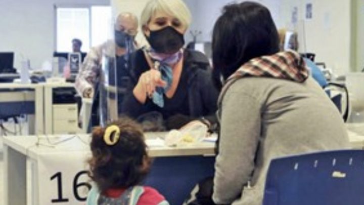 El Gobierno oficializó el complemento de salario: cuánto es y quiénes lo cobran