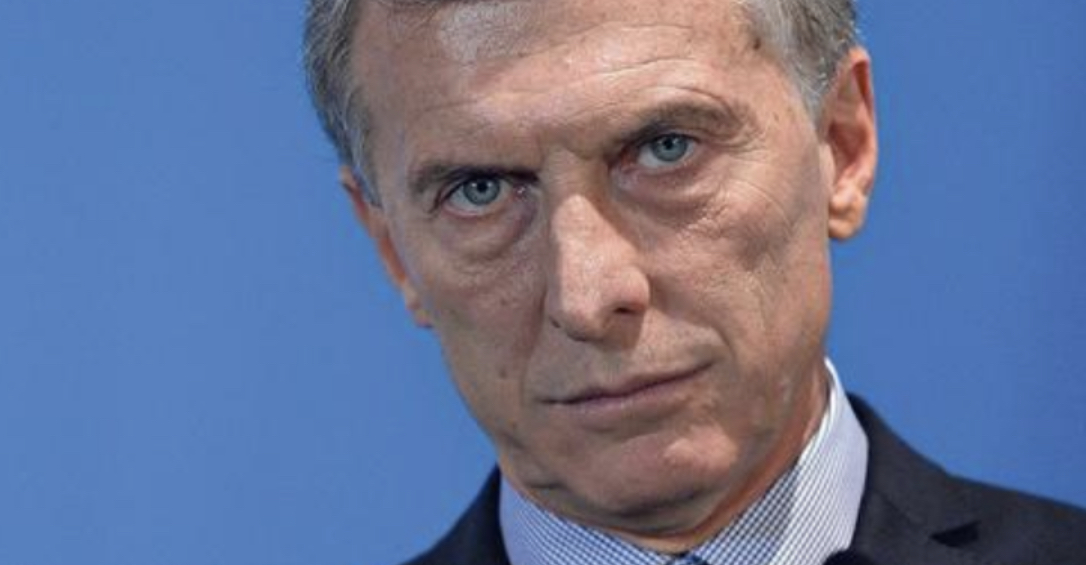 Macri Moviliza 400 Micros A Dolores Para Que Lo «Banquen» En La Indagatoria Por El Espionaje A Los Familiares Del Ara San Juan Macri Moviliza 400 Micros A Dolores Para Que Lo «Banquen» En La Indagatoria Por El Espionaje A Los Familiares Del Ara San Juan