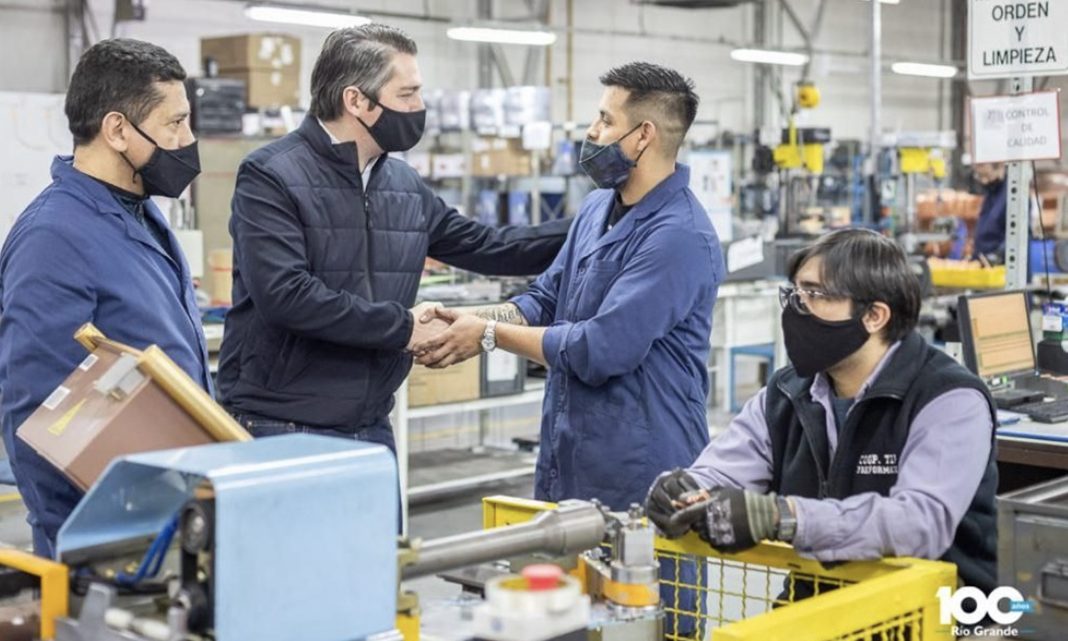 “Los trabajadores que hoy hacen crecer esta planta son un ejemplo a seguir para todos”, afirmó Perez “Los trabajadores que hoy hacen crecer esta planta son un ejemplo a seguir para todos”, afirmó Perez