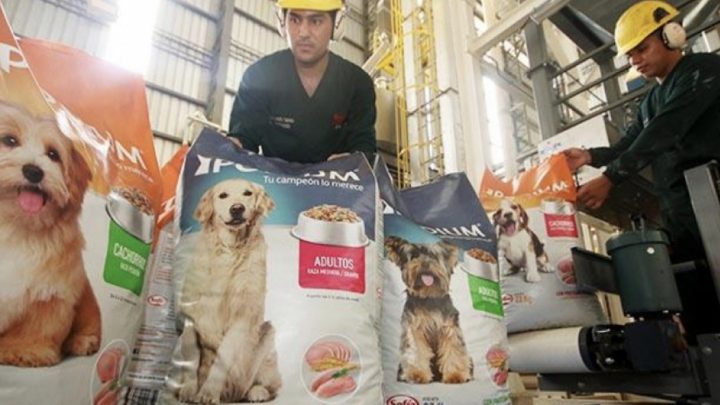 La empresa VitalCan que se radicará en Río Grande recibe currículum