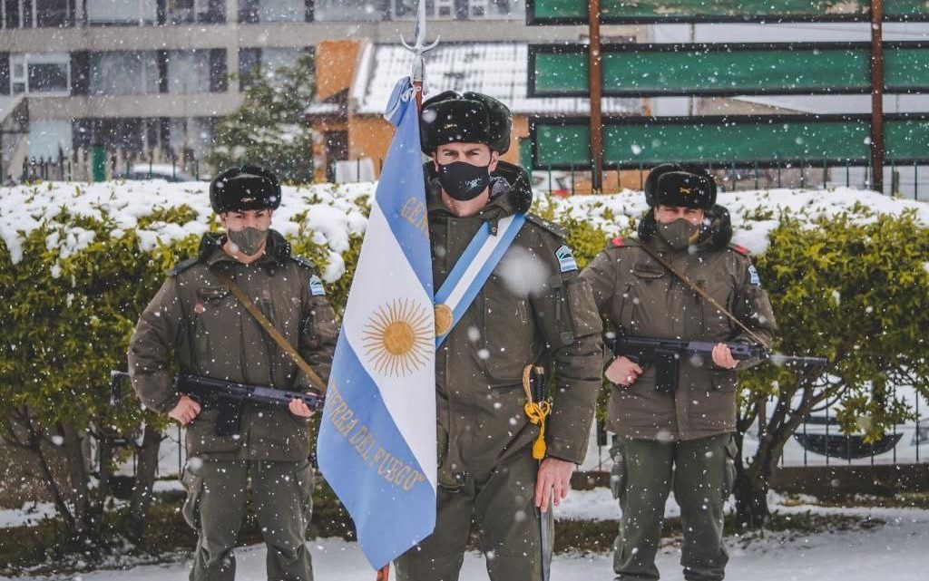 LA MUNICIPALIDAD DE USHUAIA PARTICIPÓ DEL 8° ANVIVERSARIO DE LA CREACIÓN DE LA JEFATURA DEL COMANDO XIX DE GENDARMERÍA LA MUNICIPALIDAD DE USHUAIA PARTICIPÓ DEL 8° ANVIVERSARIO DE LA CREACIÓN DE LA JEFATURA DEL COMANDO XIX DE GENDARMERÍA